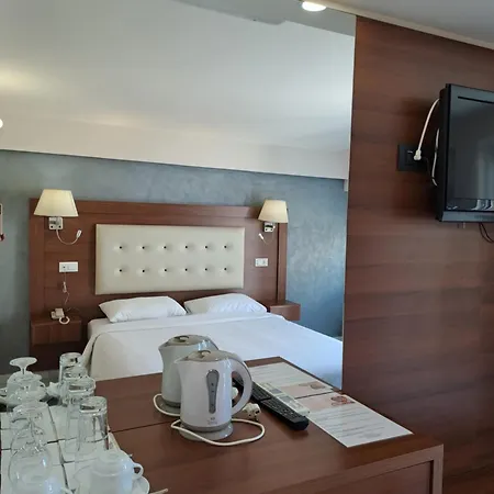Marika Aparthotel