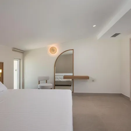 Marika Aparthotel